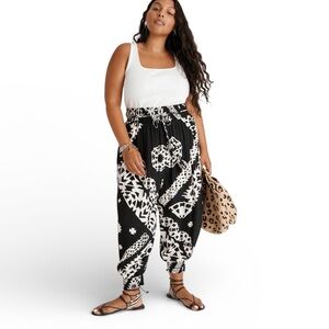 Anthropologie Aniya Balloon Monochrome Black & White Graphic Joggers Size Small